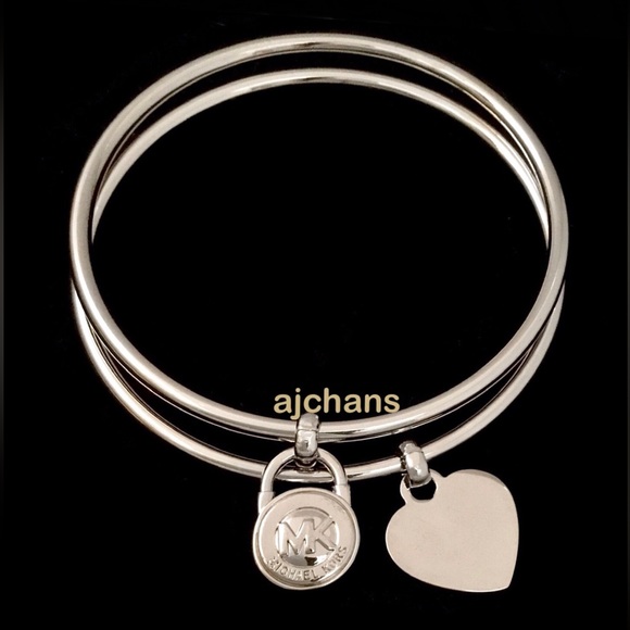 NEW Michael Kors Silver Tone Heart/Lock Charms Bangle Set - Picture 3 of 4